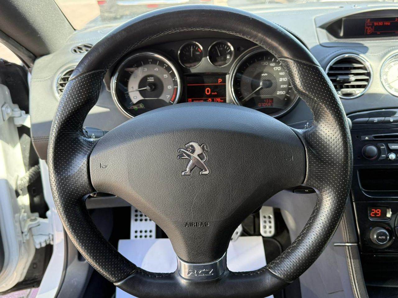 Peugeot RCZ 2015 — фото