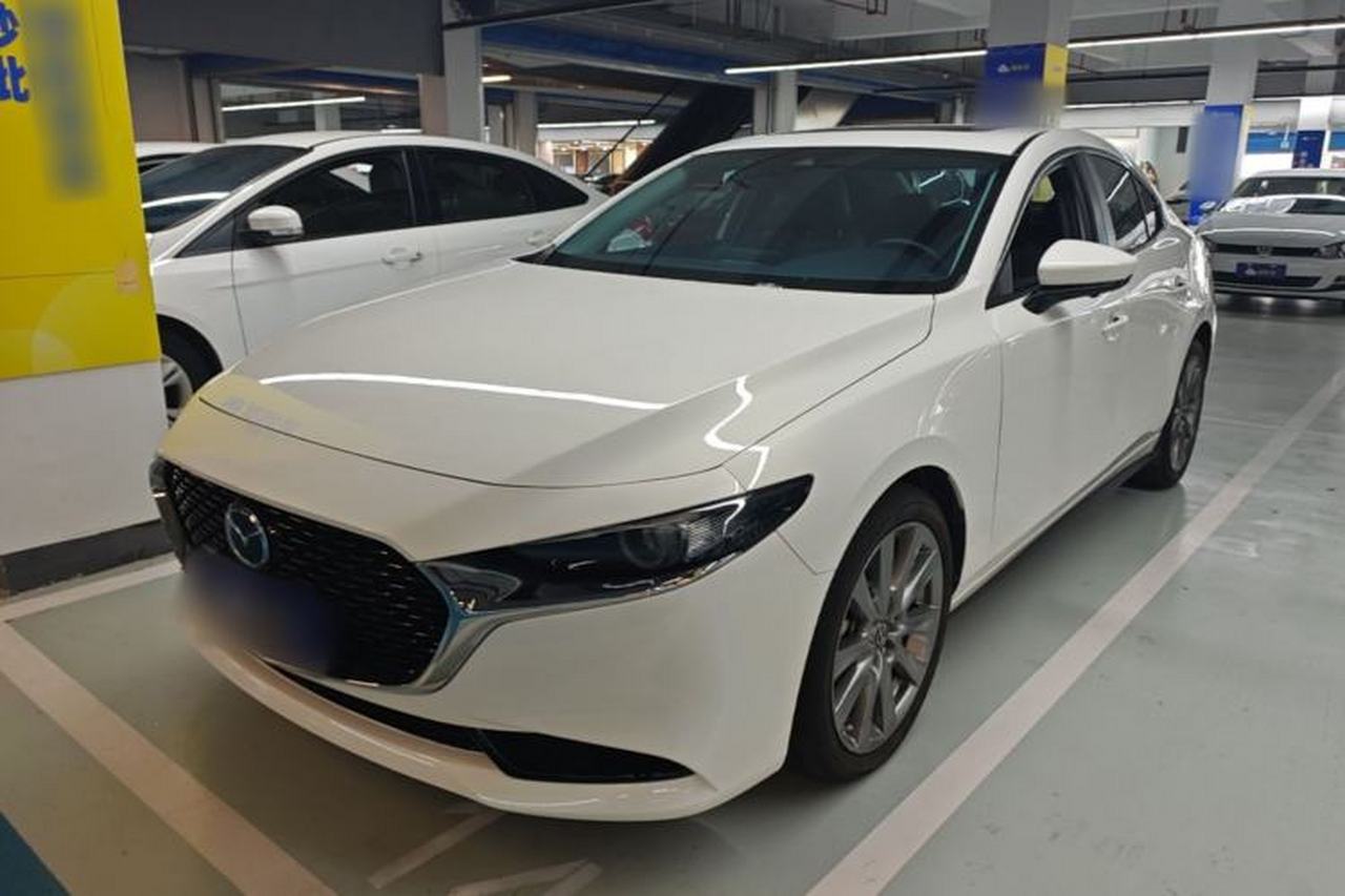 Mazda 3 Axela 2022