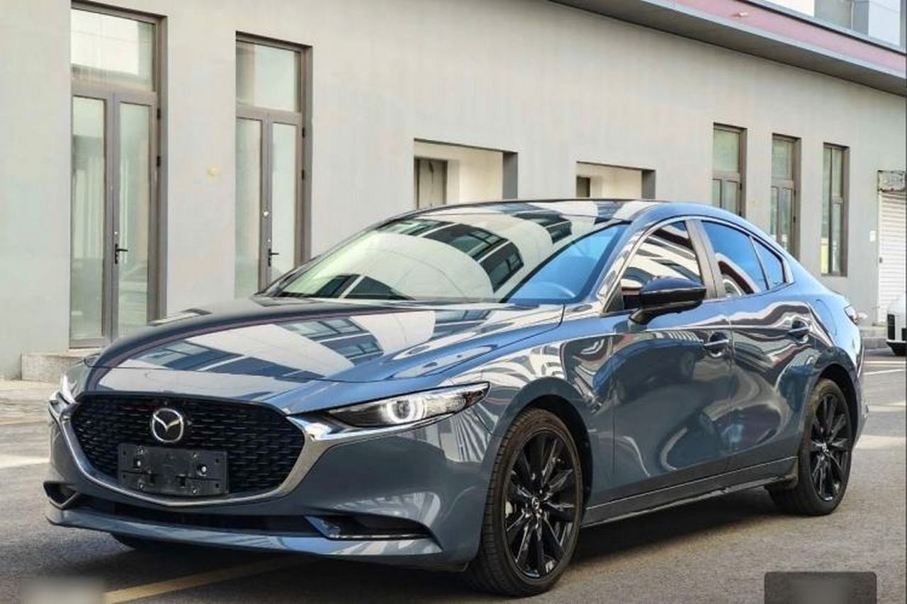 Mazda 3 Axela 2023