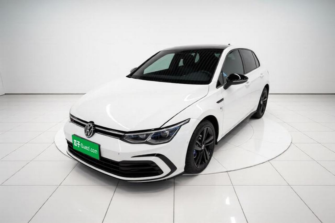 Volkswagen Golf 2024