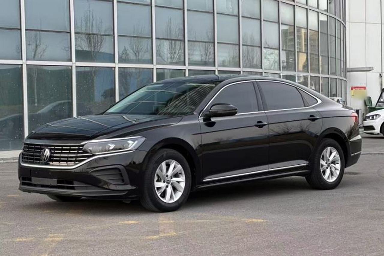 Volkswagen Passat 2023
