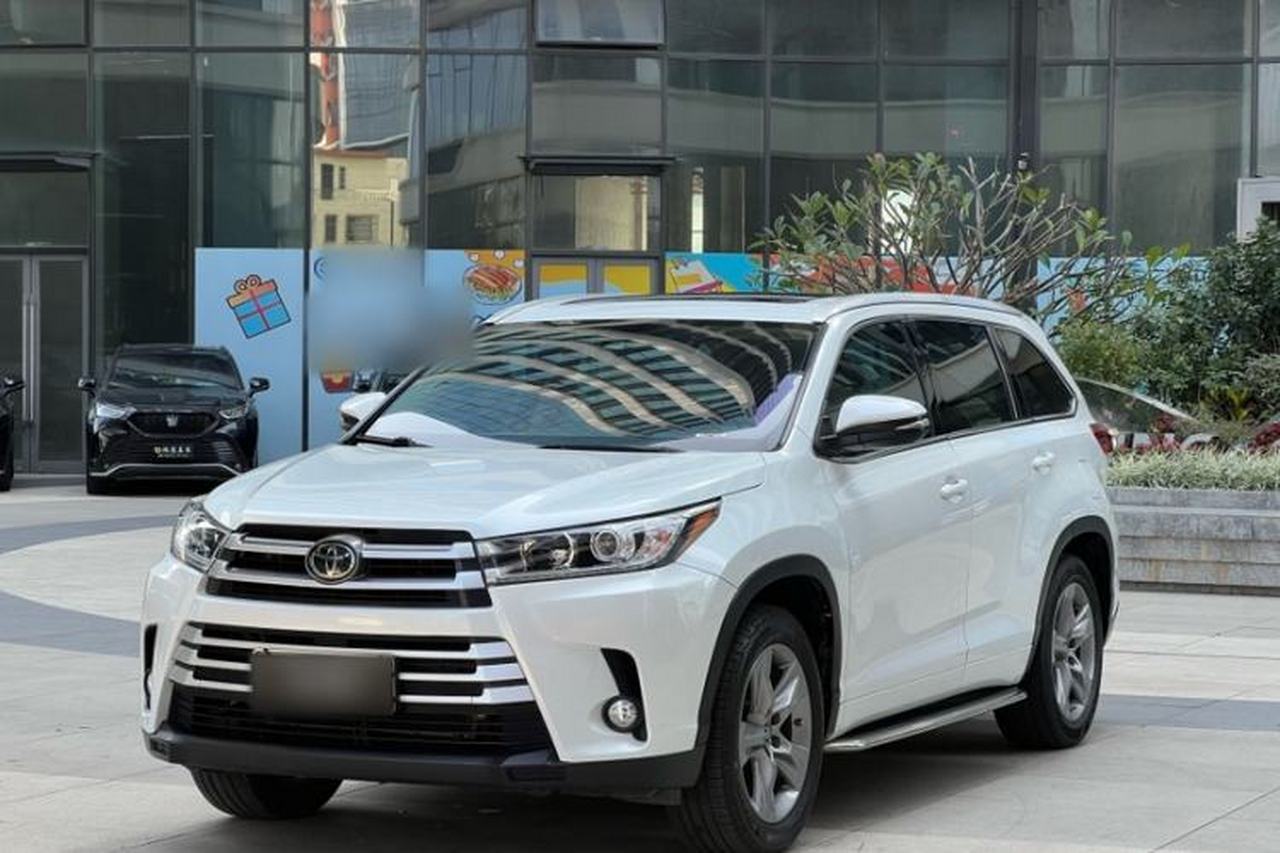 Toyota Highlander 2021